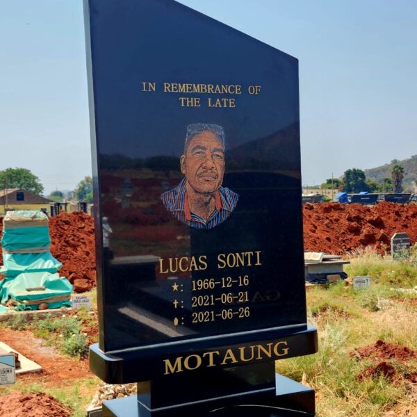 Granite memorial made by Mankweng Tombstones